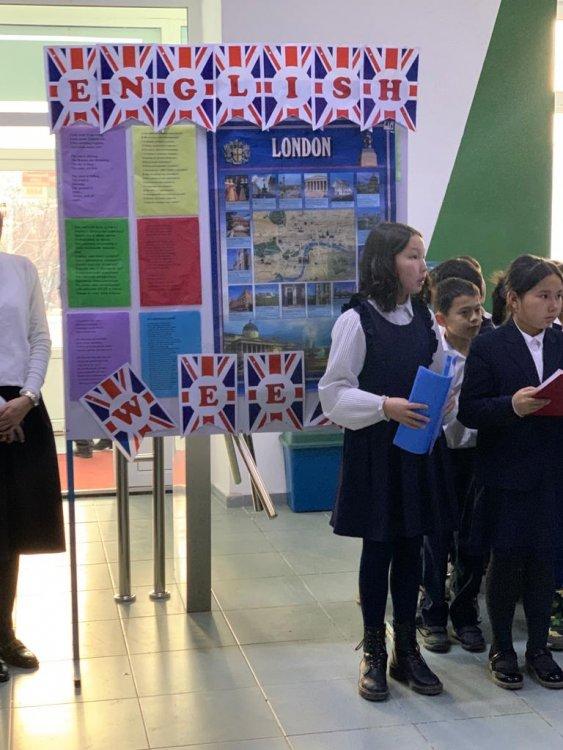 14.11-18.11.2022 жылы Ағылшын тілі мен орыс тілі апталығының ашылуы.